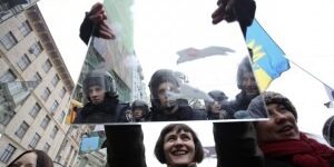 mirrorprotest21-300×160